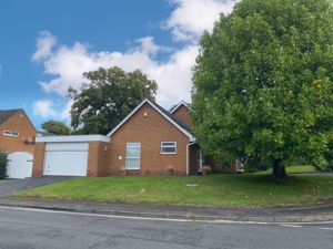 Side- click for photo gallery